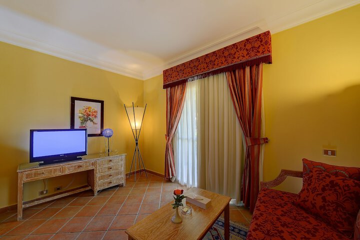 Room 12 of 47