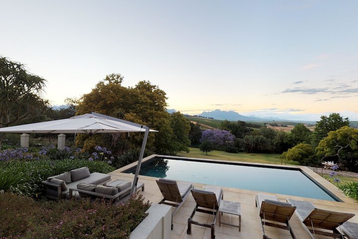 Sugarbird Manor at Protea Heights Farm