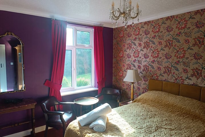 Room 32 of 52