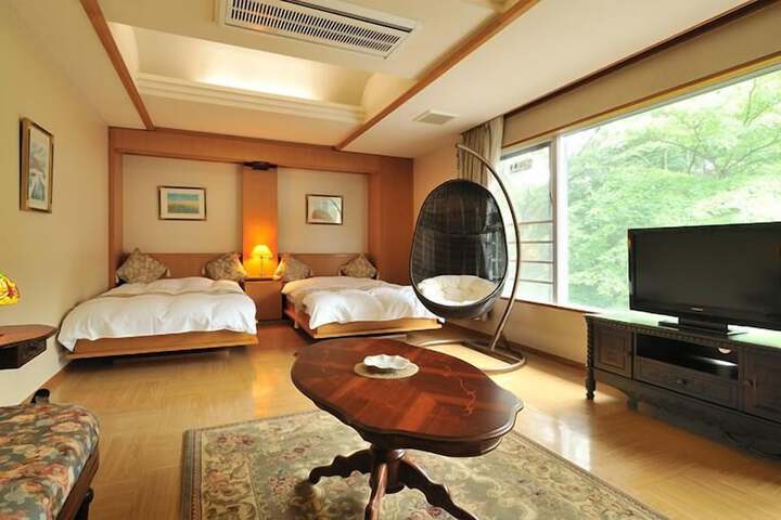 Room 3 of 30