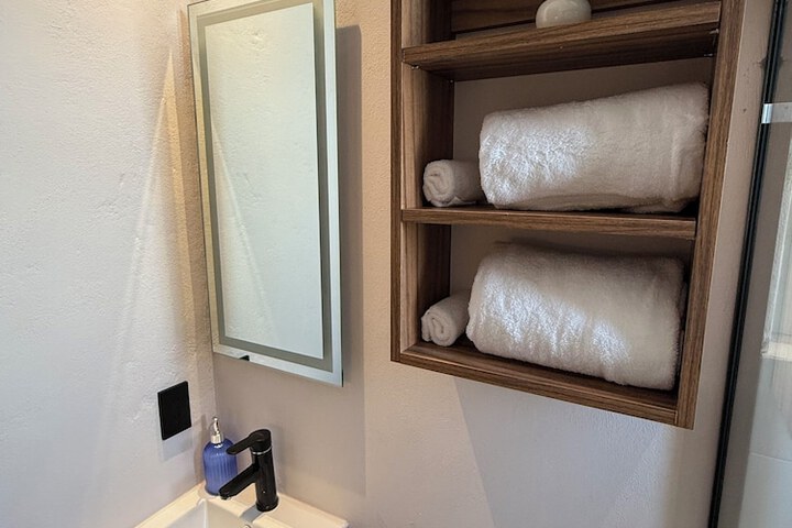 Room 18 of 29
