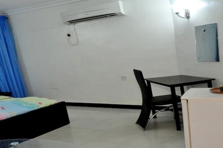 Room 12 of 20