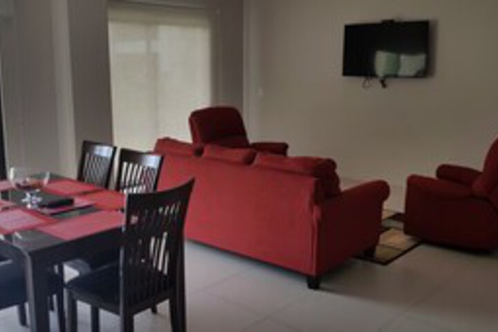 Room 10 of 25