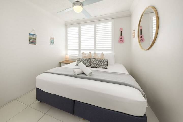 Room 32 of 182