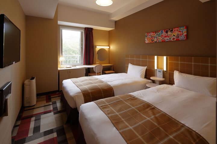 Room 9 of 45
