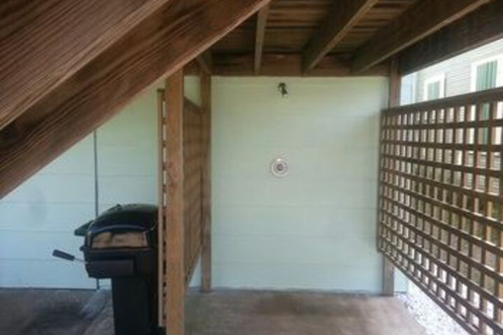Room 28 of 165