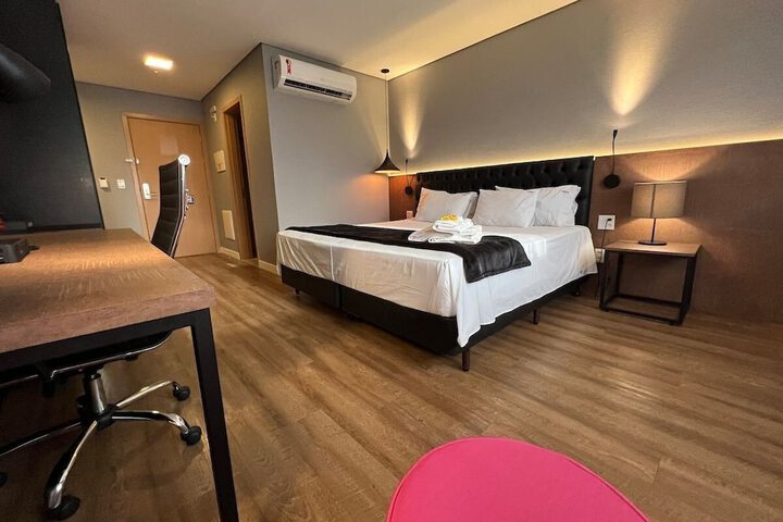 Room 25 of 57