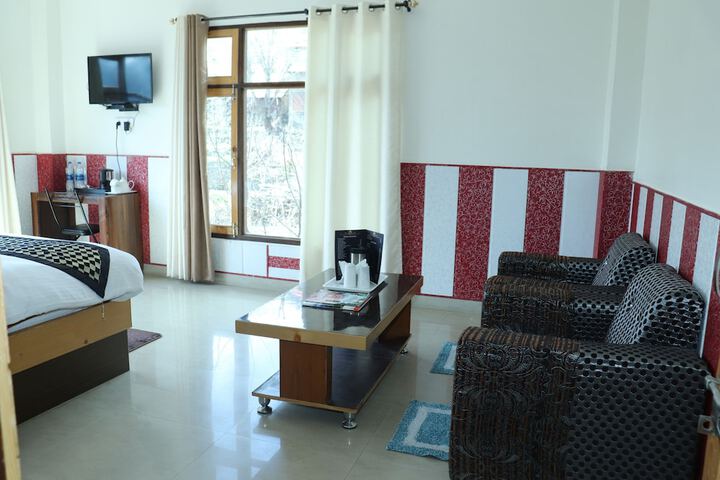 Room 3 of 20
