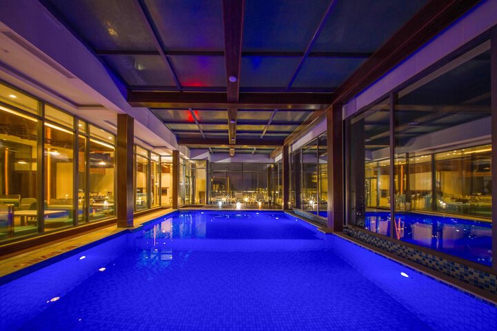Pool 19 of 34