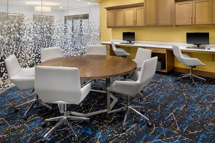 Business Center 65 of 69