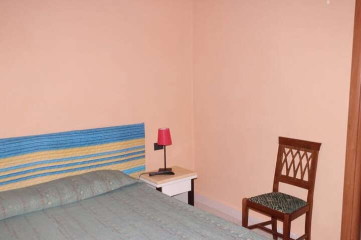 Room 3 of 8