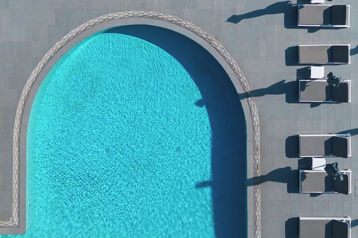 Pool 39 of 70