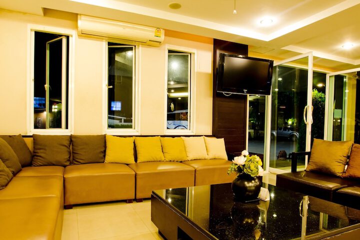Hotel Lobby