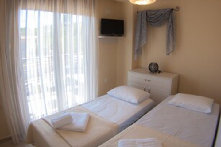 Room 41 of 44