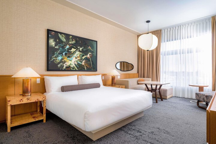 Room 29 of 83