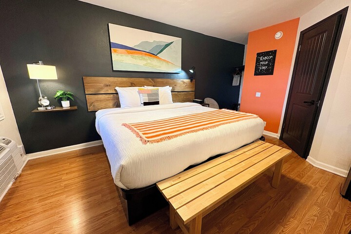 Room 30 of 57