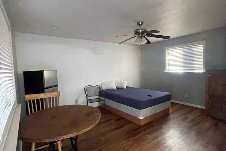 Room 35 of 97
