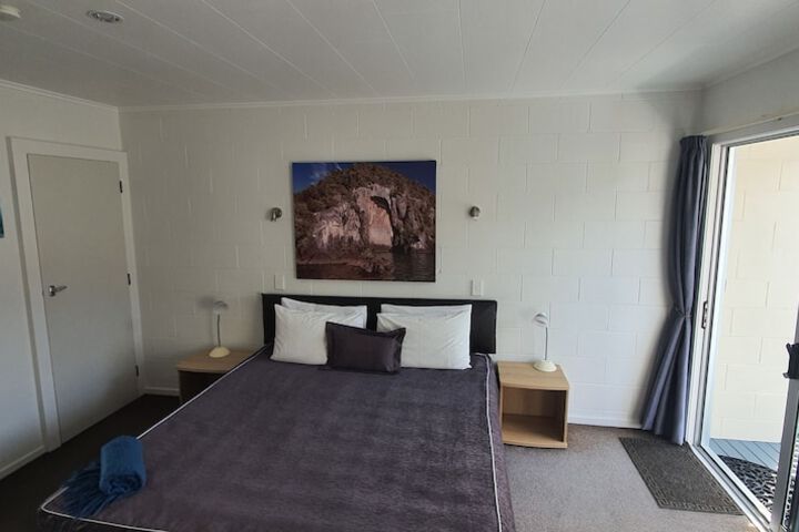 Room 10 of 54