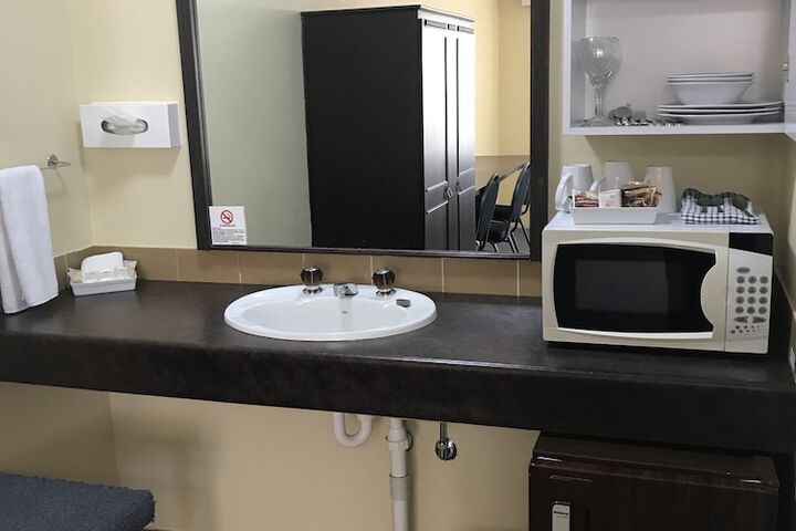 Room 50 of 79