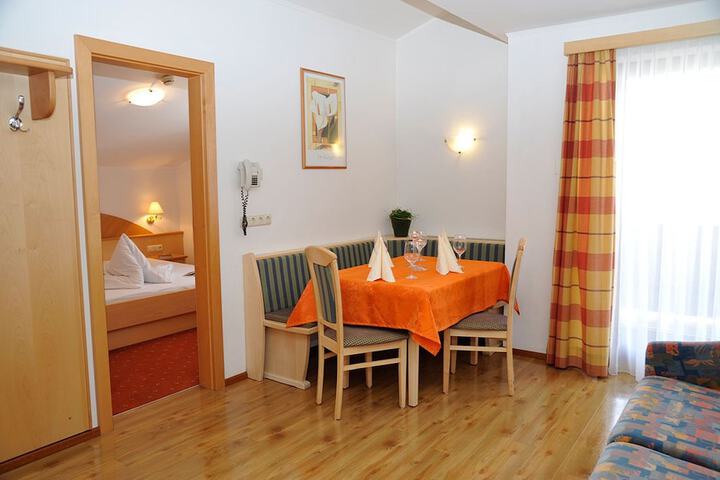 Room 8 of 26