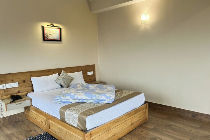 Room 10 of 39