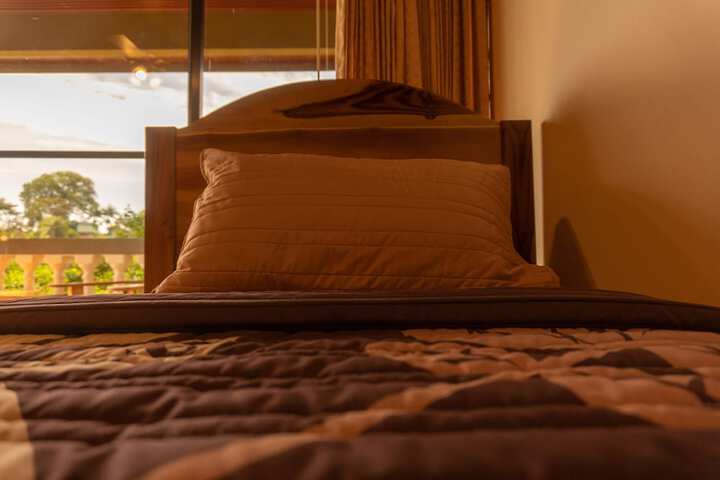 Room 19 of 141