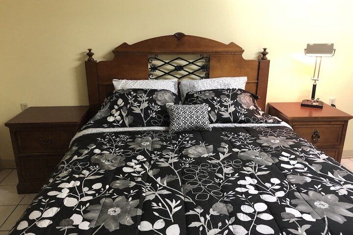 Room 4 of 59