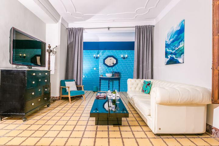 Room 61 of 76