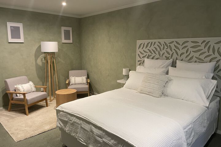 Room 184 of 220