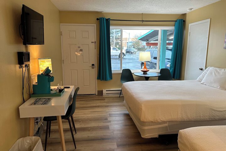 Room 15 of 65