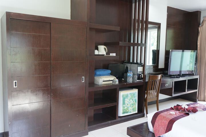 Room amenity