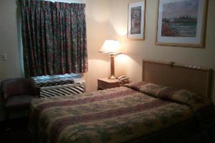 Room 5 of 20