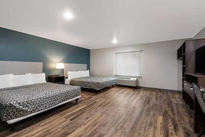 Room 16 of 34