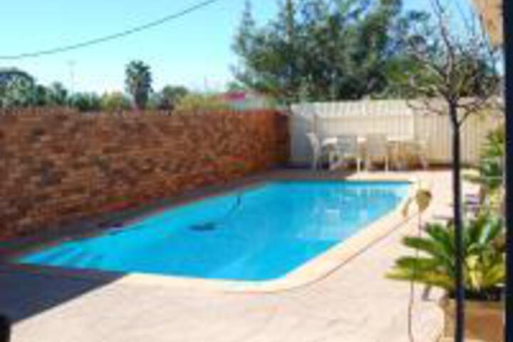 Pool 4 of 51