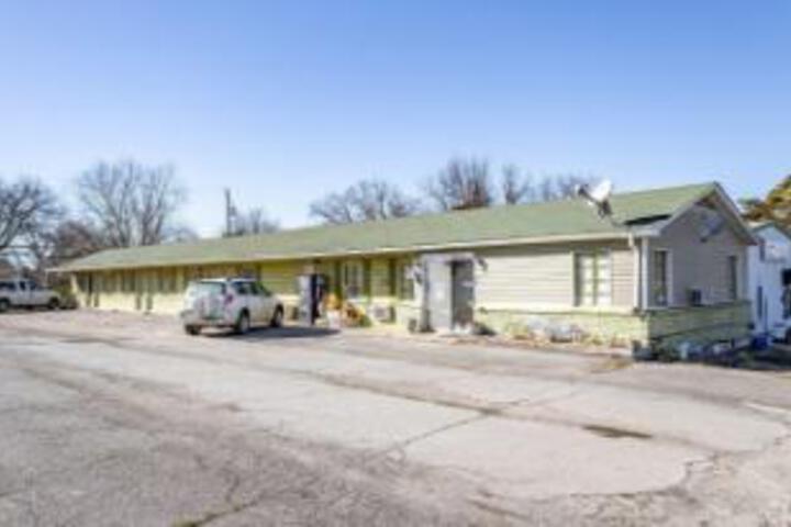 Economy Hotel Okmulgee in Okmulgee, OK