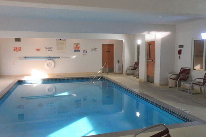 Hotel with Pool