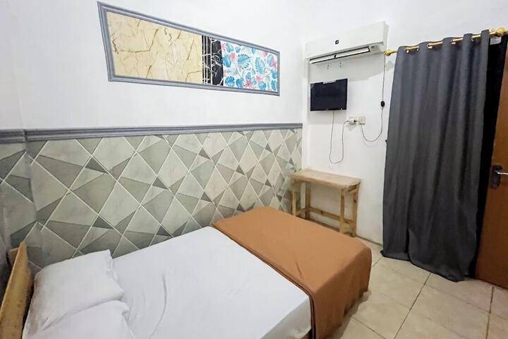 Room 2 of 7