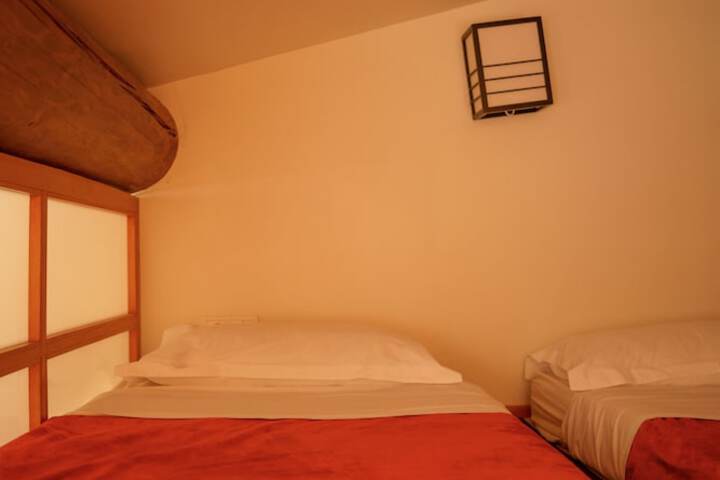Room 35 of 160