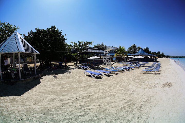 Beach 60 of 73