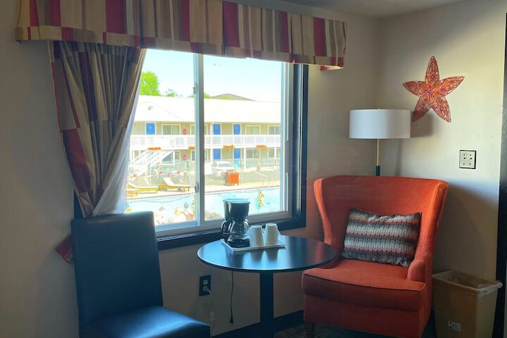 Room 135 of 207