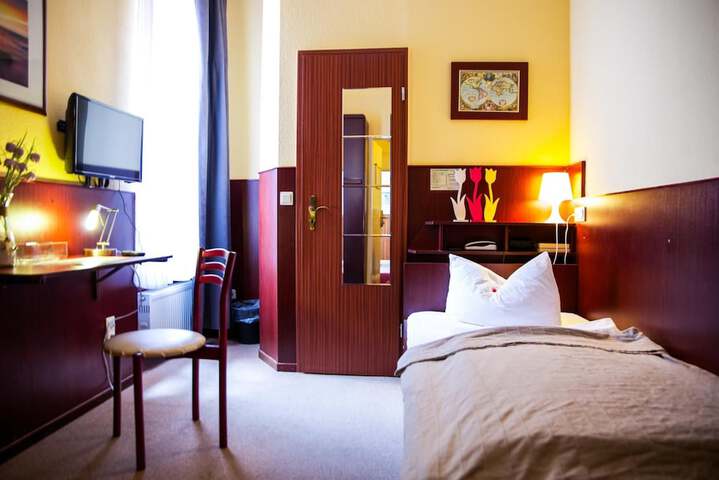Room 14 of 41