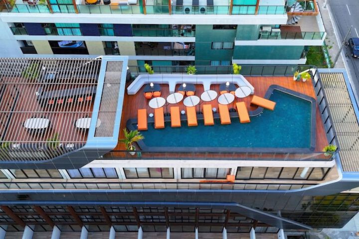 Pool 11 of 24
