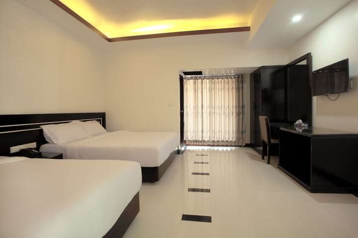 Room 15 of 17