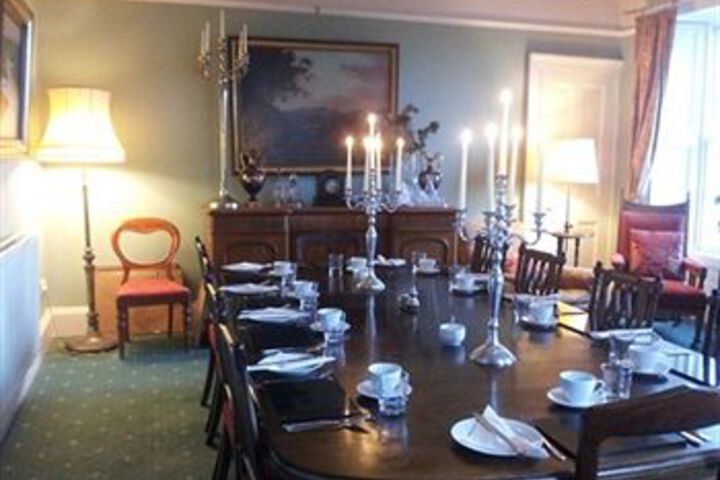 Dining 21 of 23