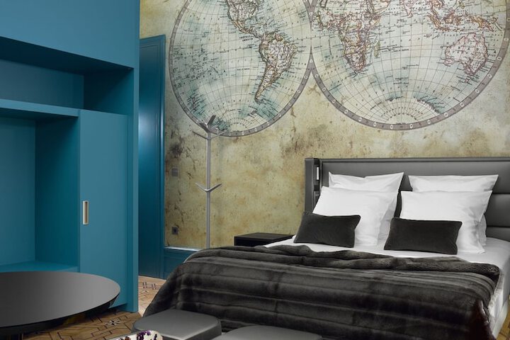 Room 5 of 23