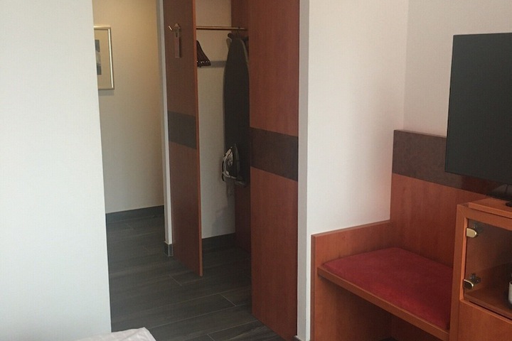 Room 11 of 54