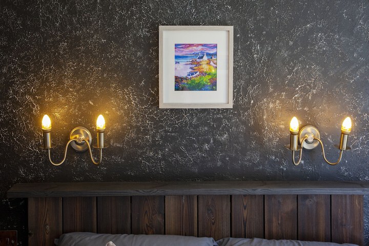 Room 12 of 77