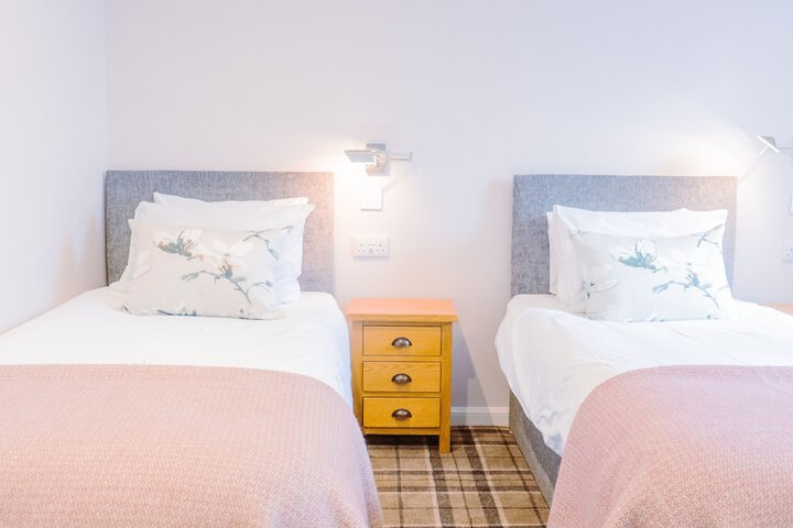 Room 2 of 57