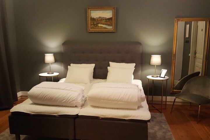 Room 10 of 20