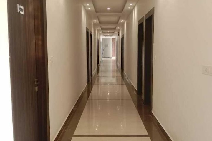 Hotel Interior 2 of 16